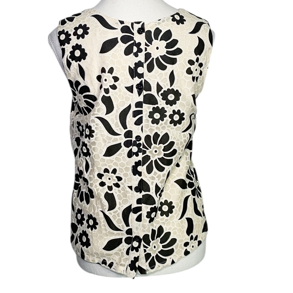MM Couture Floral Black and White Sleeveless Top - Picture 2 of 13